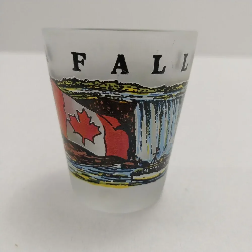 Niagara Falls Souvenir Shot Glass Featuring American and Canadian Flags #K006